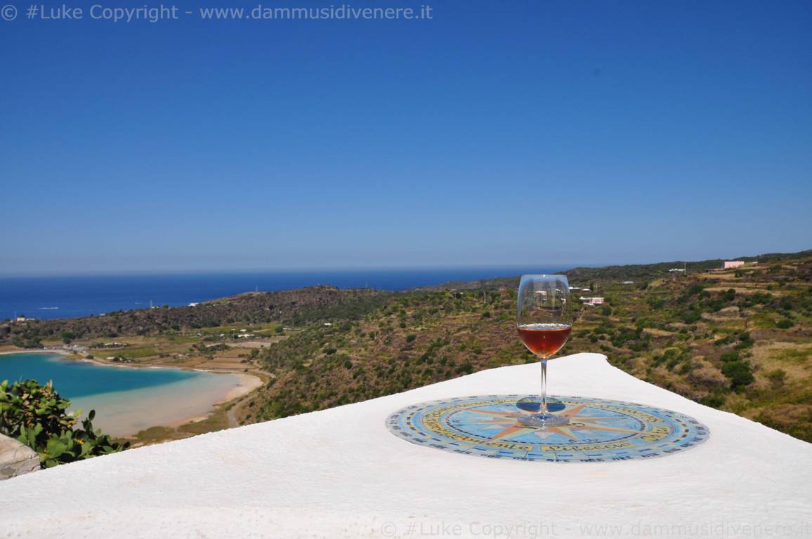 Casa vacanza Pantelleria Lago dammuso